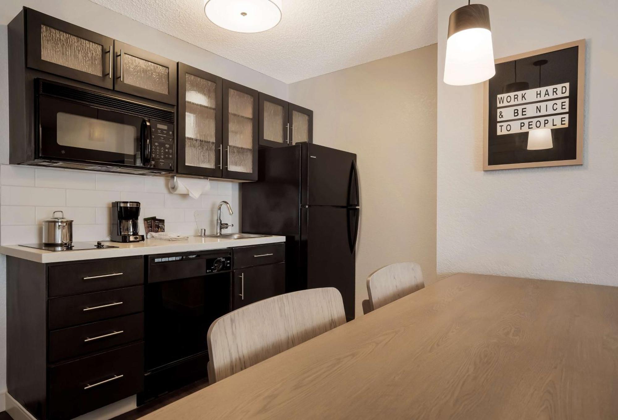 Sonesta Simply Suites Baltimore BWI Airport Linthicum Esterno foto