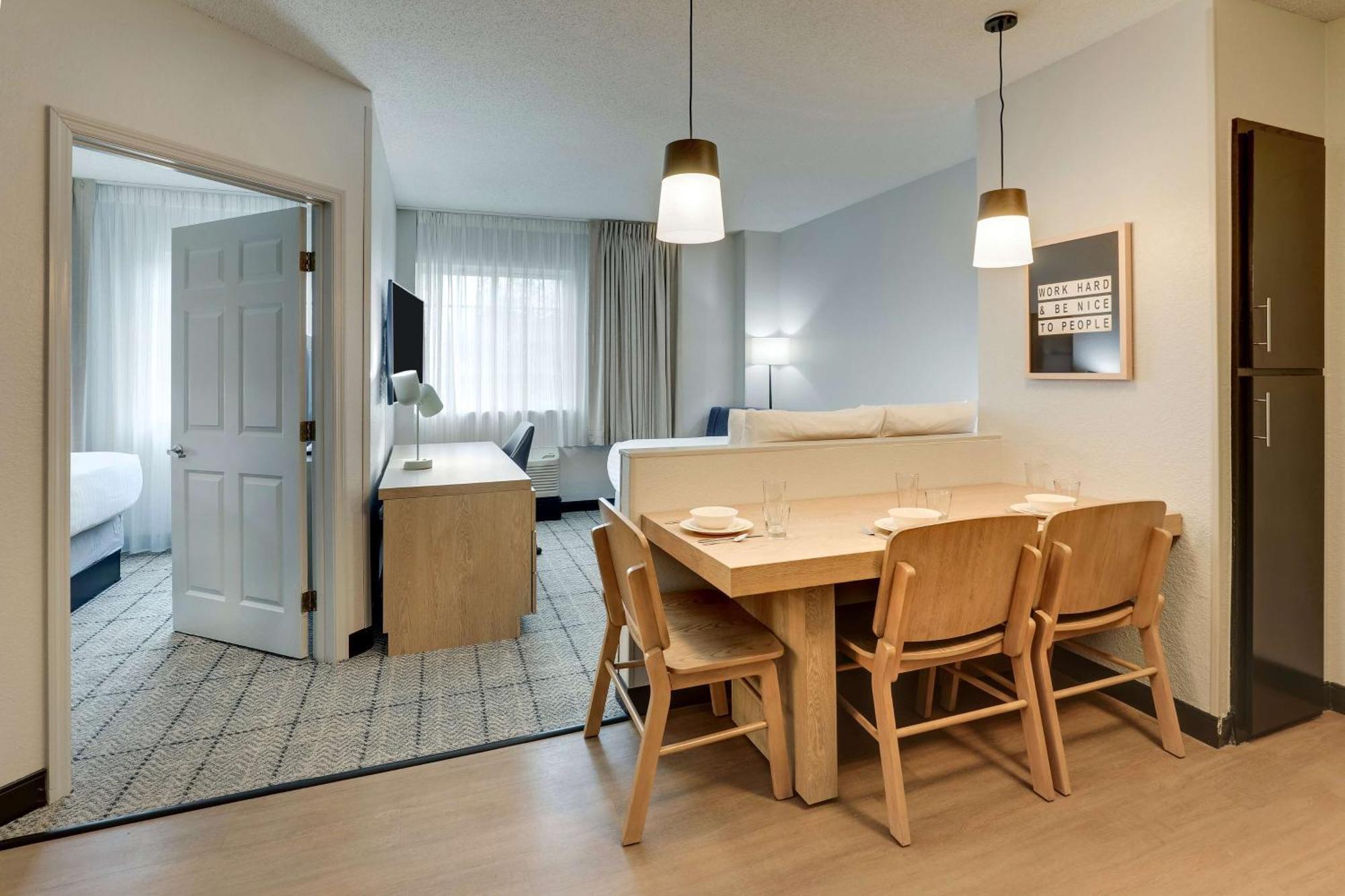 Sonesta Simply Suites Baltimore BWI Airport Linthicum Esterno foto
